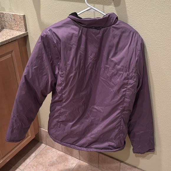Kerrits woman's purple puffer jacket - Picture 7 of 9